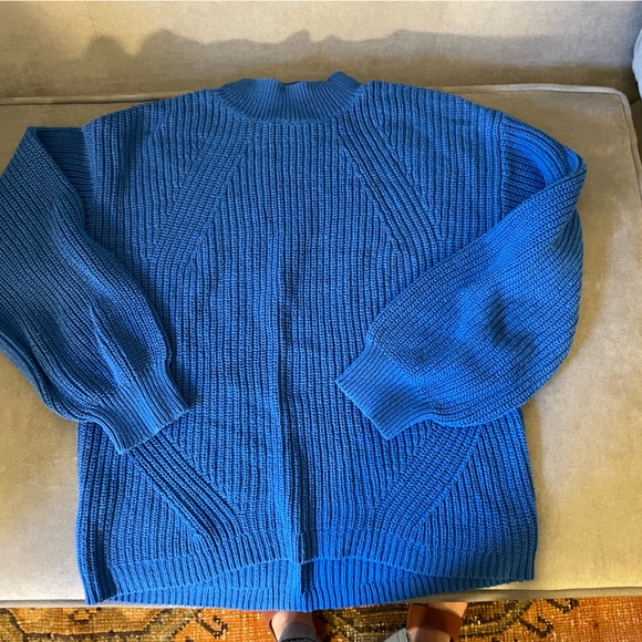 Old Navy blue sweater size Small - Picture 1 of 4